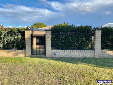House For Lease - QLD - Kingaroy - 4610 - Furnished Home - Large 4 Bedroom Property  (Image 2)