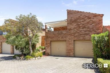 Townhouse Leased - WA - City Beach - 6015 - ****UNDER APPLICATION ****  (Image 2)