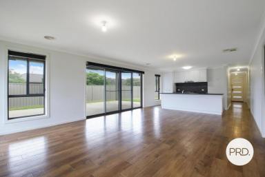 House For Lease - NSW - Thurgoona - 2640 - GREAT LOCATION SPRING PARK ESTATE  (Image 2)