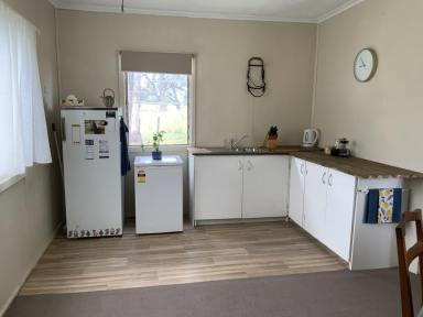 Lifestyle For Sale - VIC - Westbury - 3825 - ESCAPE TO THE COUNTRY  (Image 2)