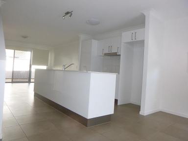 House Leased - QLD - Bundamba - 4304 - Townhouse with air con & shared pool  (Image 2)