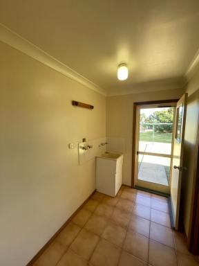 House Leased - QLD - Kingaroy - 4610 - Brick Home Close to School and Day Care Centre  (Image 2)