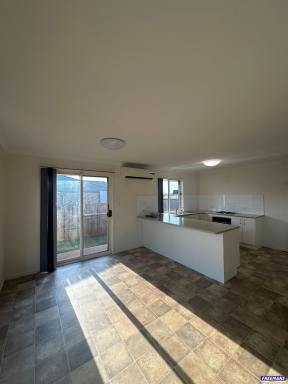 House For Lease - QLD - Kingaroy - 4610 - Modern 4 bedroom Home  (Image 2)