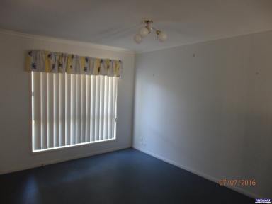 Unit Leased - QLD - Kingaroy - 4610 - Tidy Unit in Complex of 3  (Image 2)