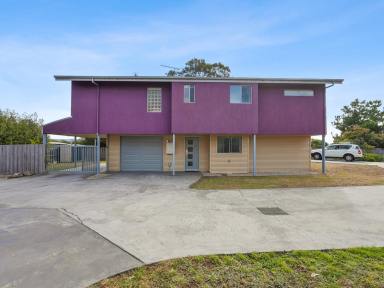 Townhouse Leased - TAS - Swansea - 7190 - Spacious Three Bedroom Townhouse (Image 2)