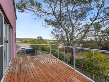 Townhouse For Lease - TAS - Swansea - 7190 - Spacious Three Bedroom Townhouse  (Image 2)