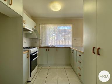 Unit Leased - NSW - Lavington - 2641 - COMFORTABLE UNIT  (Image 2)