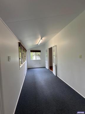 House Leased - QLD - Kingaroy - 4610 - Queenslander close to school, hospital and town  (Image 2)