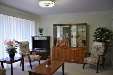 House Leased - NSW - Glen Innes - 2370 - Ideal Brick home rental ready to make someone's home.  (Image 2)