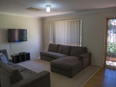 House Leased - NSW - Dubbo - 2830 - APPLICANT APPROVED - Entertain outdoors and enjoy this great home!  (Image 2)