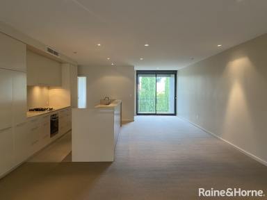 Apartment Leased - NSW - Bowral - 2576 - Luxurious Open Plan Apartment within Heritage Park Complex  (Image 2)