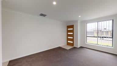 Duplex/Semi-detached Leased - NSW - Dubbo - 2830 - Brand New Grange Estate Duplex  (Image 2)