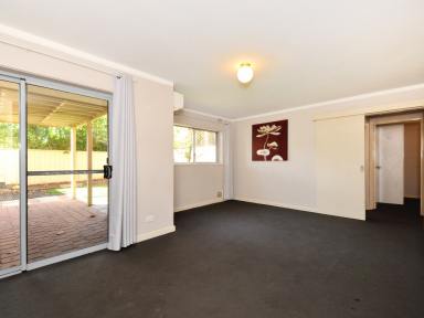 Unit Leased - WA - Orelia - 6167 - 2 x 1 Ground Floor Unit with Private Court Yard!  (Image 2)