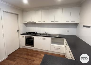 Unit For Lease - NSW - East Albury - 2640 - DEAN STREET FOOTBRIDGE AT YOUR BACK GATE!  (Image 2)