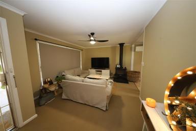 House For Sale - NSW - Tumut - 2720 - Look No Further  (Image 2)