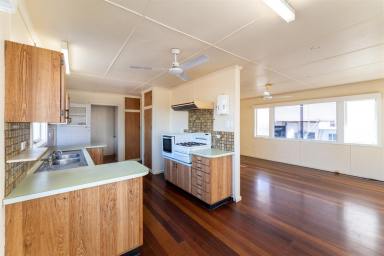 House For Sale - QLD - South Gladstone - 4680 - Ideal First home or Investment opportunity.  (Image 2)