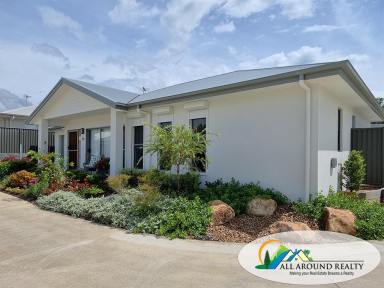 Retirement For Sale - QLD - Morayfield - 4506 - Immaculate, spacious and on a corner block ... perfect home in a picture perfect resort!  (Image 2)