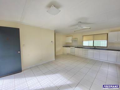 Unit For Lease - QLD - Kingaroy - 4610 - Unit in complex of 3  (Image 2)