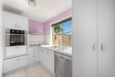 House Auction - QLD - Shailer Park - 4128 - Two-bedroom townhouse in convenient location  (Image 2)