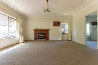 House For Sale - NSW - Tumut - 2720 - Central Home  (Image 2)