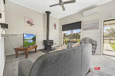 House For Sale - NSW - Mathoura - 2710 - Enjoy The Quiet Life  (Image 2)