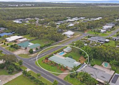 House For Sale - QLD - Wondunna - 4655 - SPACIOUS COLONIAL FAMILY HOME  (Image 2)