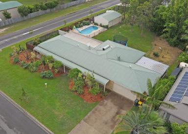 House For Sale - QLD - Wondunna - 4655 - SPACIOUS COLONIAL FAMILY HOME  (Image 2)