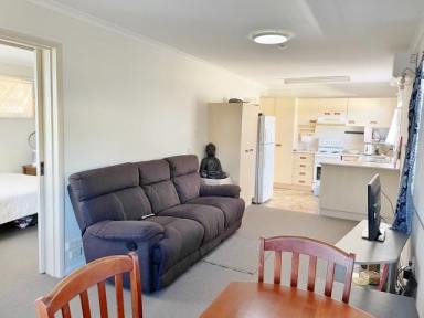 House For Sale - QLD - Eli Waters - 4655 - PRICED TO SELL!  (Image 2)