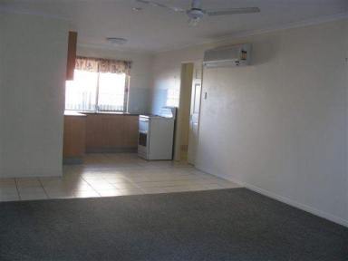 Unit For Lease - QLD - South Gladstone - 4680 - Neat 2 bedroom duplex!!  (Image 2)