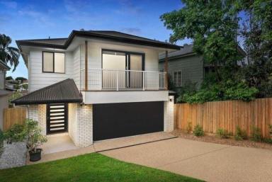 House Leased - QLD - Wavell Heights - 4012 - Fully Furnished-Luxury Spacious Brand New 2 Story House in Wavell Heights  (Image 2)