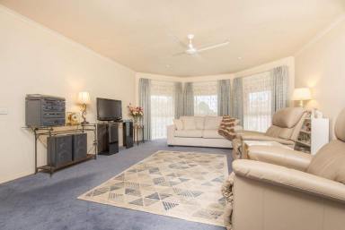 House For Sale - VIC - Mildura - 3500 - Quiet. Comfort. Home.  (Image 2)