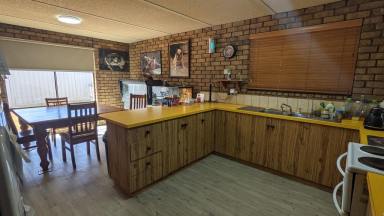 House For Sale - VIC - Mildura - 3500 - ATTENTION THE BOMB PROOF INVESTOR  (Image 2)