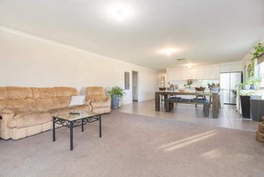 House For Sale - VIC - Mildura - 3500 - .Perfect First Home or Investment  (Image 2)