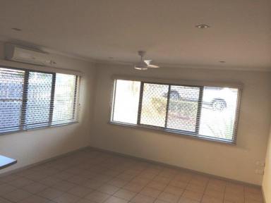 Duplex/Semi-detached For Lease - QLD - West Gladstone - 4680 - GREAT LOCATION! NIGHT OWL CENTRE AT THE END OF THE STREET!  (Image 2)