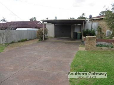 House Leased - WA - Parmelia - 6167 - SPACIOUS 3 x1  (Image 2)