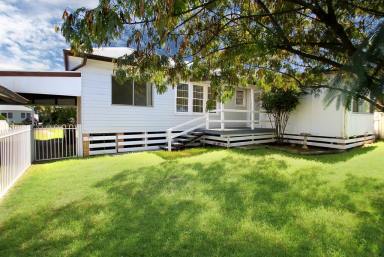 House For Sale - NSW - Quirindi - 2343 - SPACIOUS RENOVATED HOME  (Image 2)