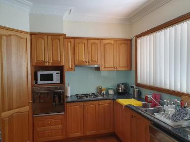 Townhouse For Lease - NSW - Mangerton - 2500 - 3 BEDROOM TOWNHOUSE!  (Image 2)