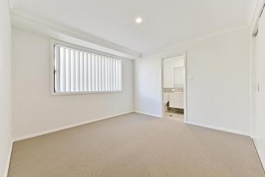 Duplex/Semi-detached Leased - NSW - Dubbo - 2830 - Living Down Boyd Avenue  (Image 2)