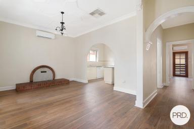 House For Lease - NSW - Albury - 2640 - CENTRAL ALBURY LIVING!  (Image 2)