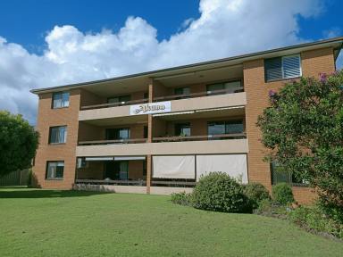 Unit Leased - NSW - Forster - 2428 - 2 Bedroom Unit (Image 2)