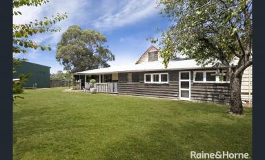 House Leased - NSW - Moss Vale - 2577 - Home close to Moss Vale Town set on 1 acre!  (Image 2)