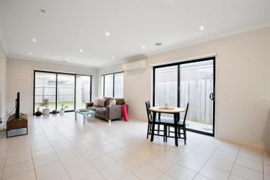 House For Lease - VIC - Narre Warren - 3805 - Three Bedroom Family Home  (Image 2)