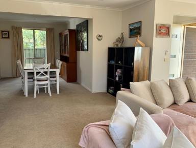 Unit Leased - VIC - Bairnsdale - 3875 - Fully Furnished!  (Image 2)