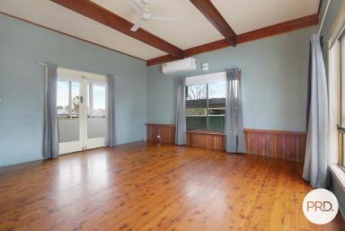 House For Lease - NSW - East Albury - 2640 - 3 BEDROOM HOME IN EAST ALBURY  (Image 2)