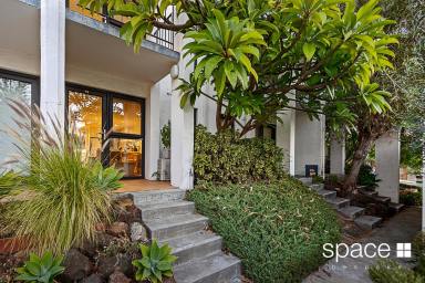 Townhouse For Lease - WA - Mosman Park - 6012 - QUALITY AND COMFORT IN MOSMAN PARK  (Image 2)