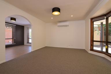 House Leased - VIC - Soldiers Hill - 3350 - Fully Renovated In Prime Location!  (Image 2)
