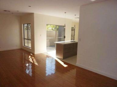 House Leased - SA - Magill - 5072 - Executive Living at its Best! Quiet Location Opposite Galloway Reserve  (Image 2)