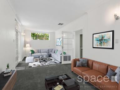 House For Lease - WA - Dalkeith - 6009 - LARGE FAMILY HOME ON HUGE CORNER BLOCK  (Image 2)