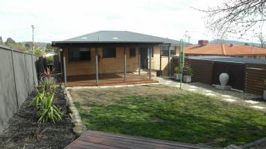 House For Lease - NSW - Queanbeyan - 2620 - Renovated 3 Bedroom Home  (Image 2)