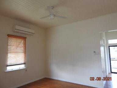 House For Lease - QLD - Nanango - 4615 - MODERN, AIR CONDITIONED, HIGH SET HOME, CLOSE TO TOWN!  (Image 2)